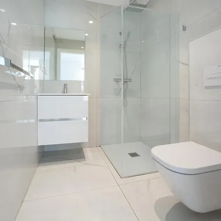 公寓 Seafront Penthouse In *